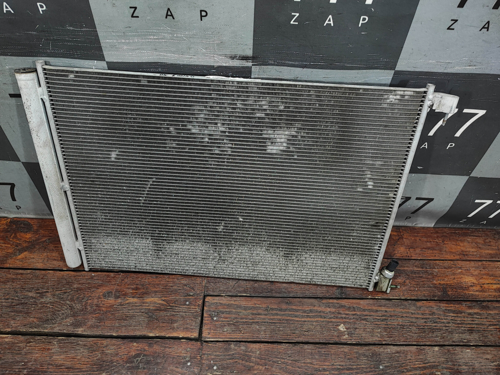 Радиатор кондиционера Mercedes C-Class (W205)  Б/У Оригинал A0995000454