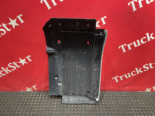 Крыло переднее левое задняя часть 2018г.