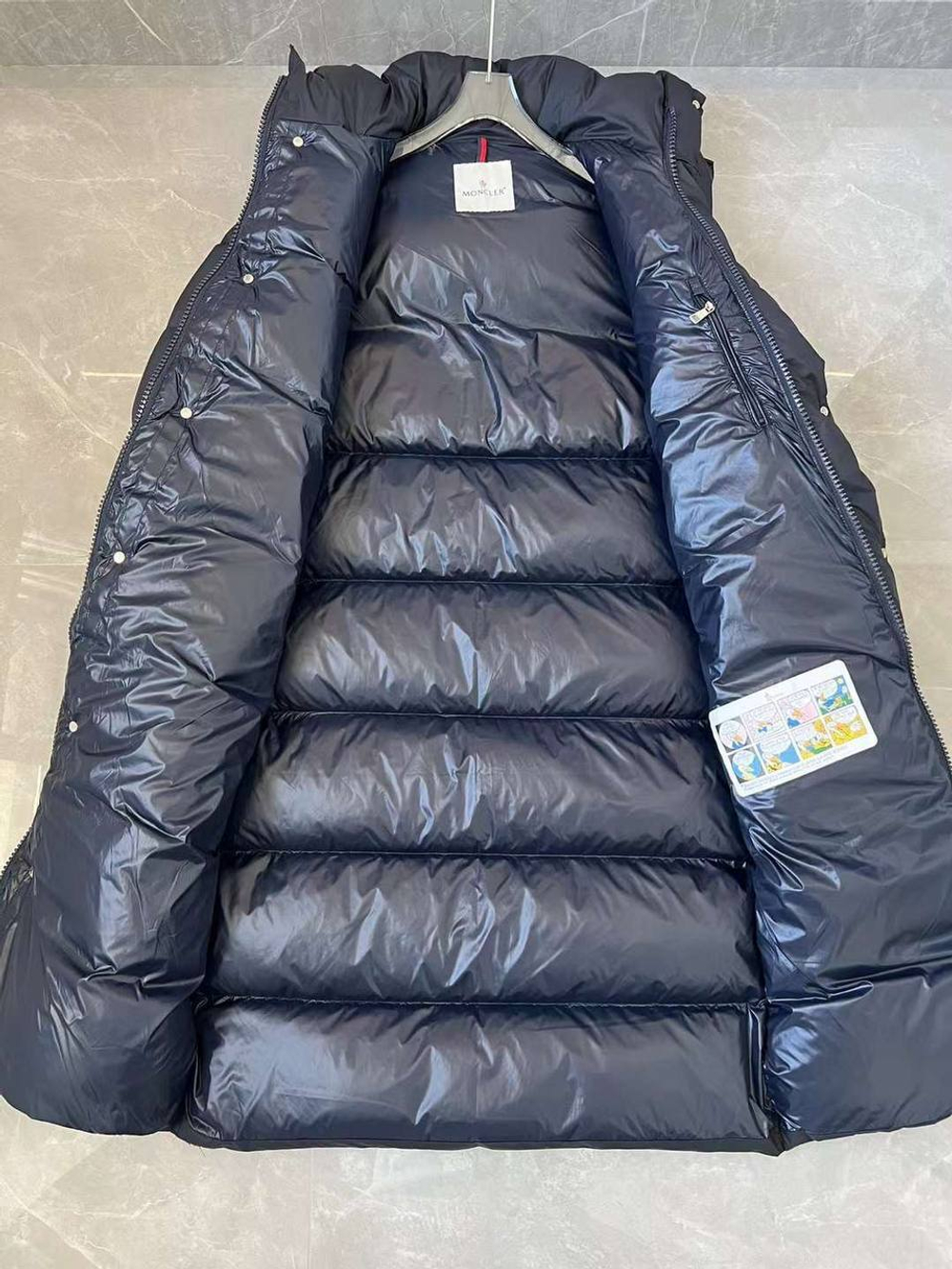 Пуховик Moncler