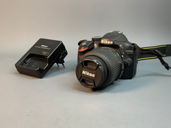 Nikon D3200 kit 18-55mm 3.5-5.6G VR 4.264 кадров