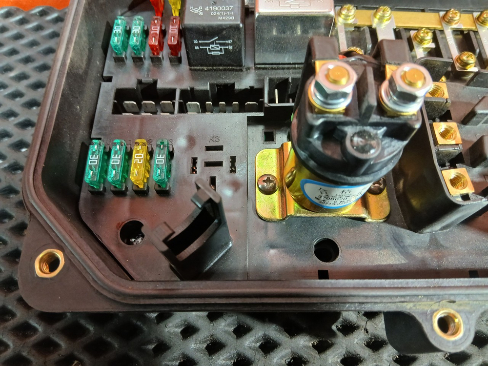 Блок предохранителей 2023г.