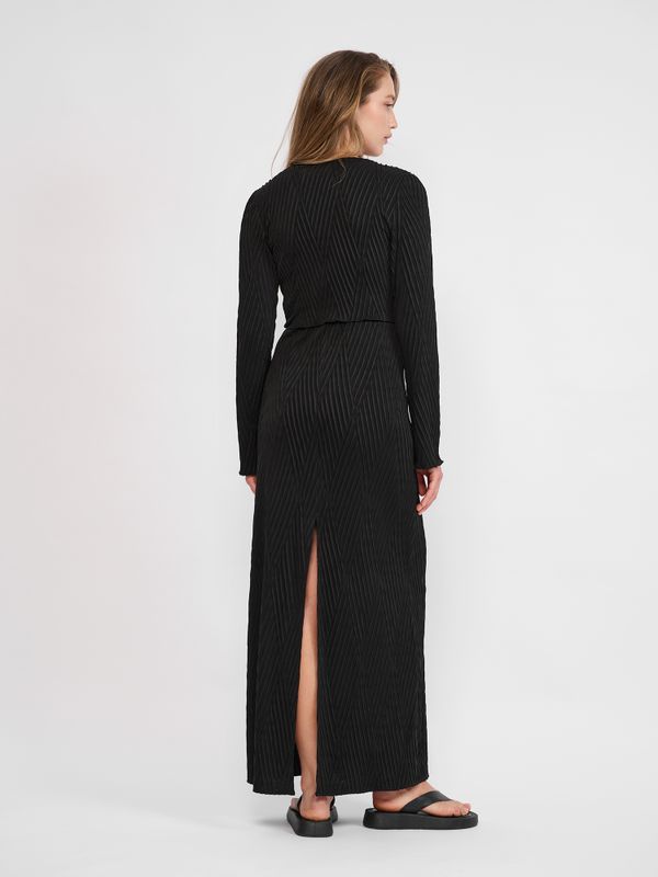 ПЛАТЬЕ MAXI ЧЕРНОГО ЦВЕТА