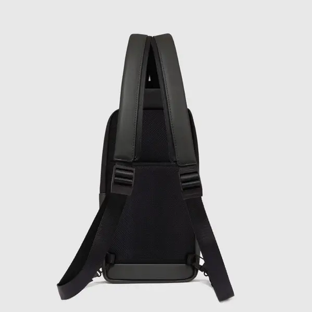 Сумка-слинг трансформер Piquadro Corner 2.0/Nero