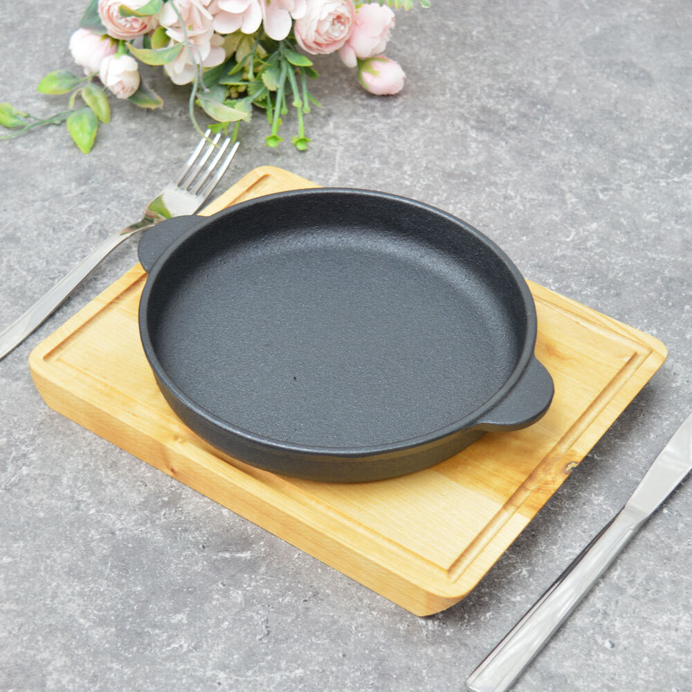 Сковорода 16см чугунная порционная с 2 ручками на подставке, тм MY REAL IRON COOK