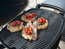 Портативный газовый гриль Weber Q 2200, 1 горелка, чёрный