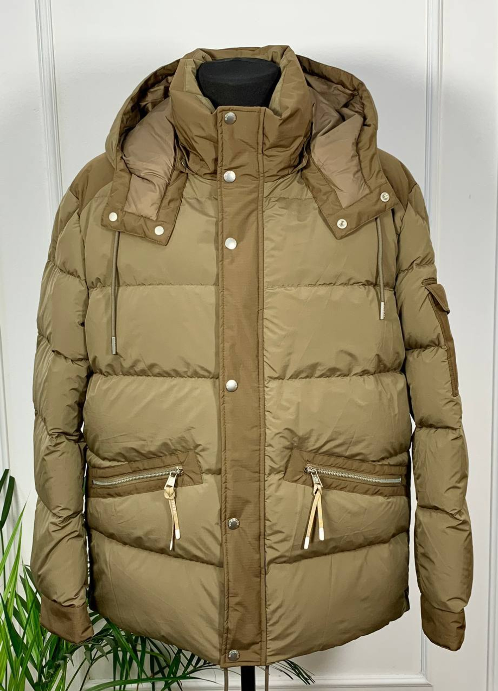 Пуховик Moncler