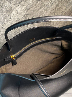 Сумка Prada