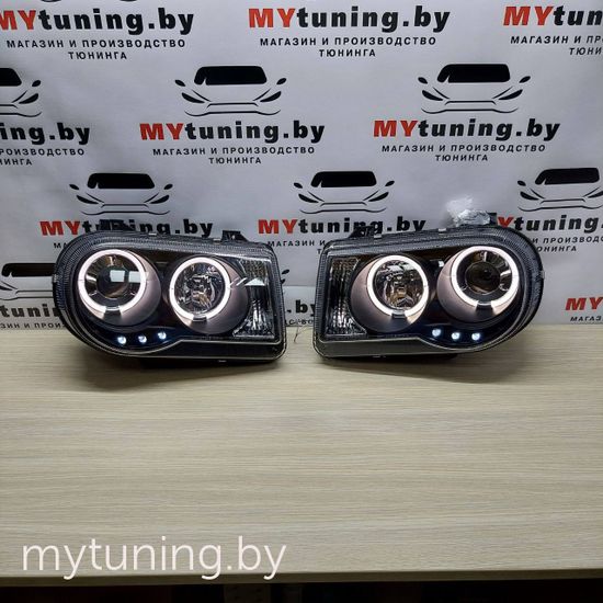 Передние фары angel eyes black для Chrysler 300C