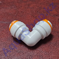 Фитинг QT-09K угловой 1/2"