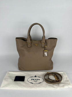 Cумка Prada Vitello