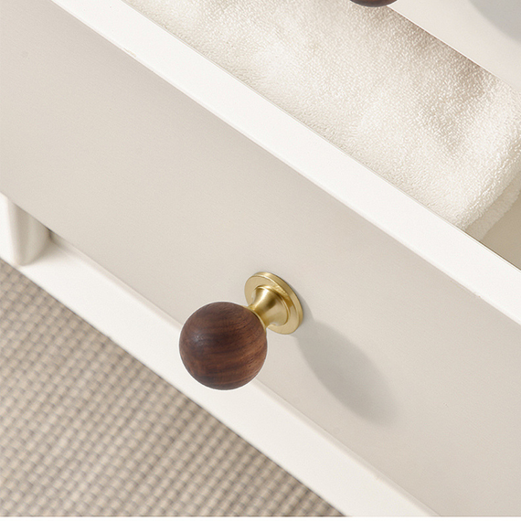 Мебельная кнопка DIXI