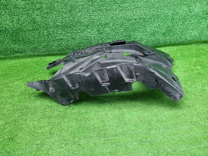 Кронштейн бампера левый BMW 8er G14 18-22 M-paket