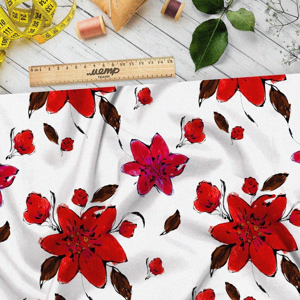 Ткань мембрана красные цветочки и листочки