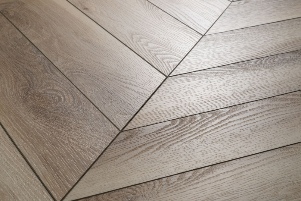 Кварц-виниловая плитка Aquafloor Parquet Chevron GlueAF2551PGCh