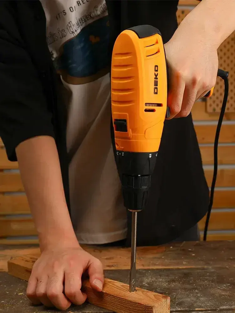 Дрель-шуруповерт сетевая DEKO DKD450