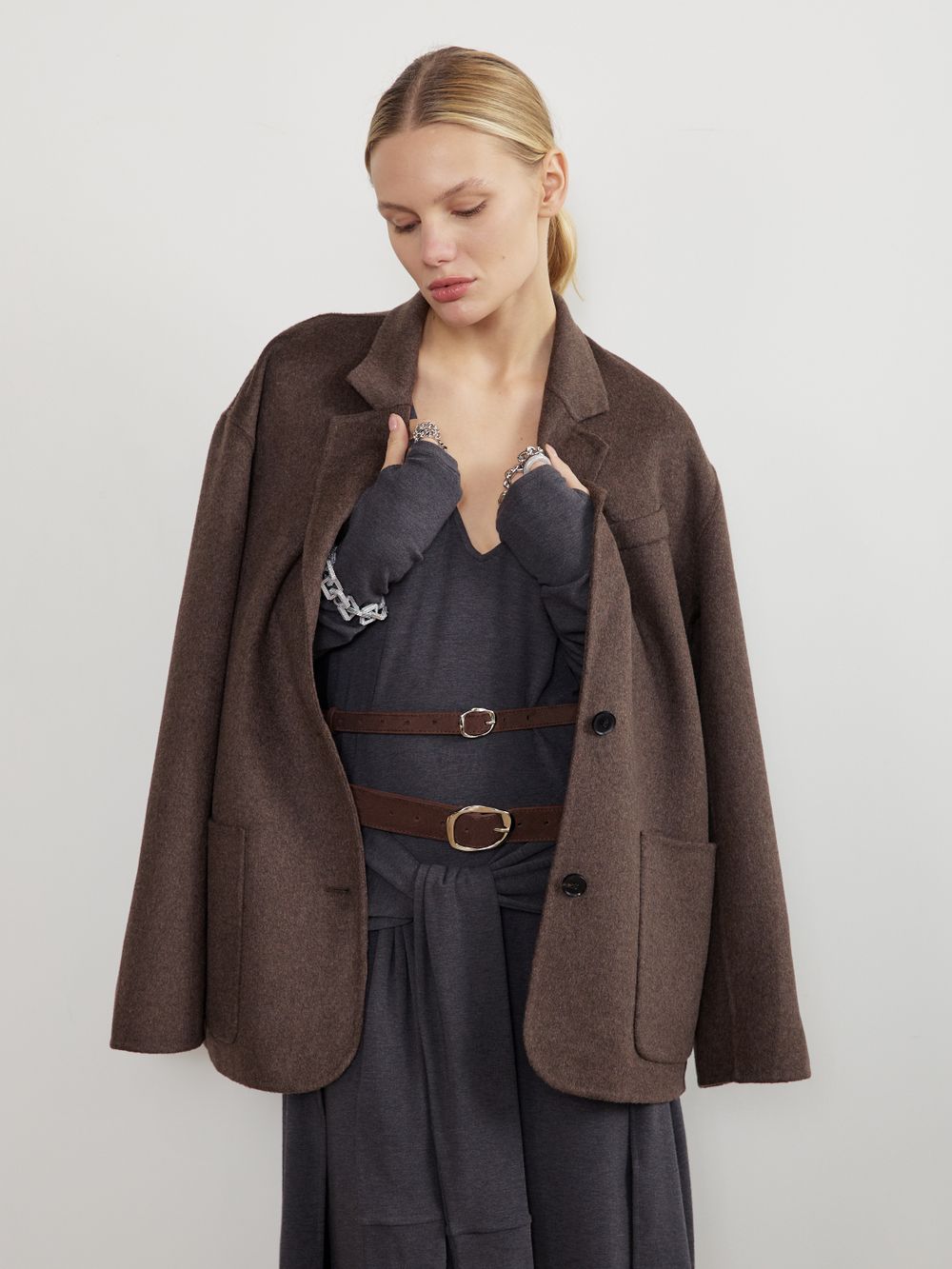 БАЗОВЫЙ РЕМЕНЬ С МЯТОЙ ПРЯЖКОЙ ЗАМША ТЕМНЫЙ ШОКОЛАД