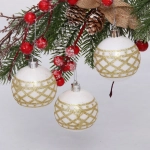 Новогодние шары 6 см (набор 3 шт) «Зимний узор», белый/золото