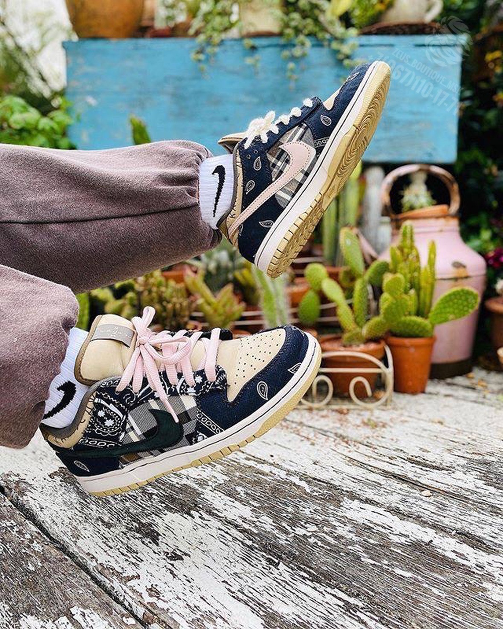 Кеды Nike SB Dunk Low & Travis Scot