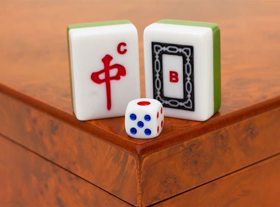 Настольная игра Маджонг в боксе