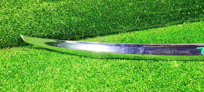 Молдинг крышки багажника Mercedes E W213 (2016-2021)