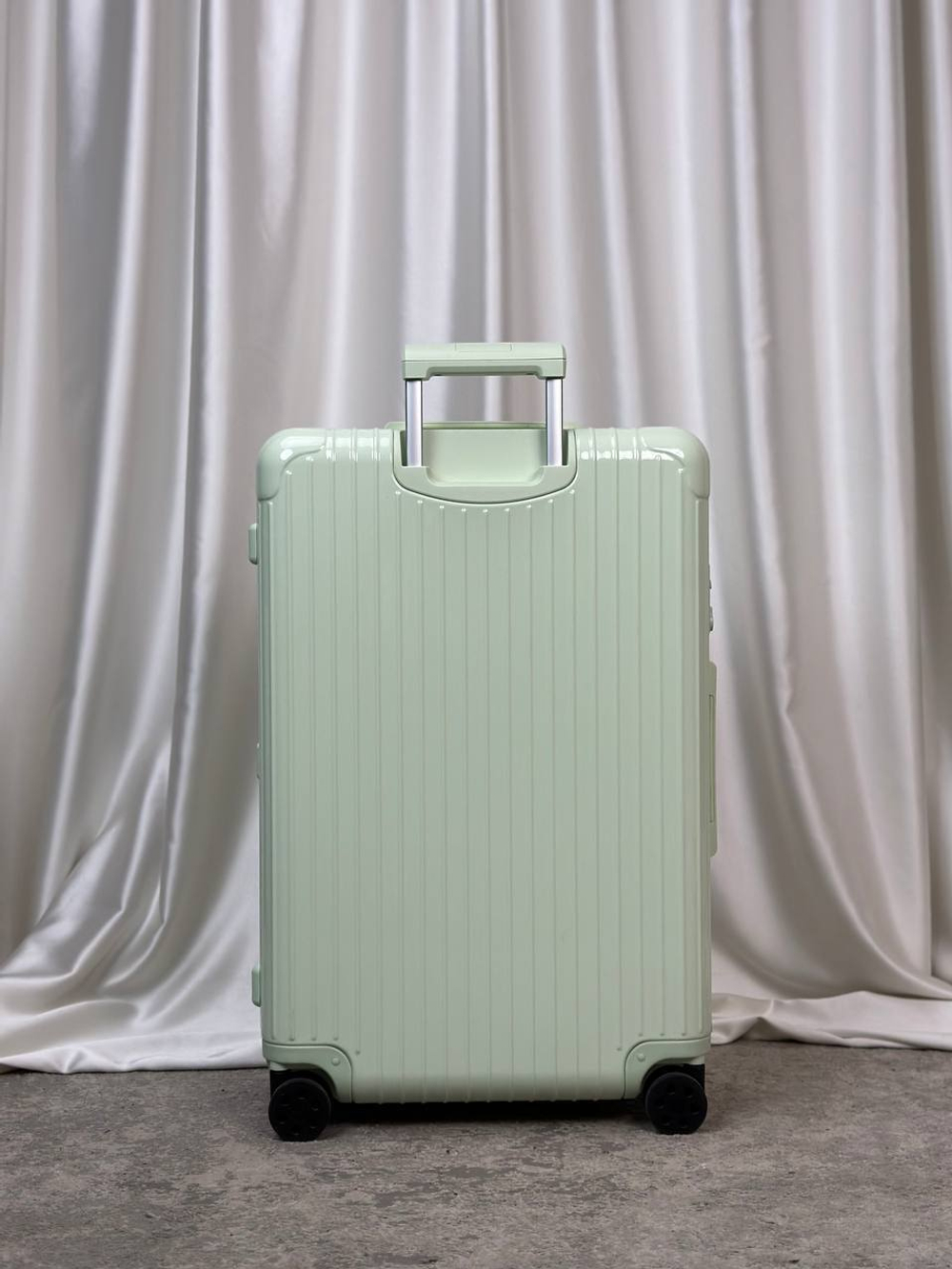 Чемодан Rimowa L, арт. 475150225