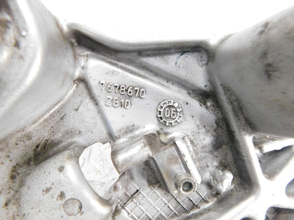 Подножка водительская правая BMW F800S