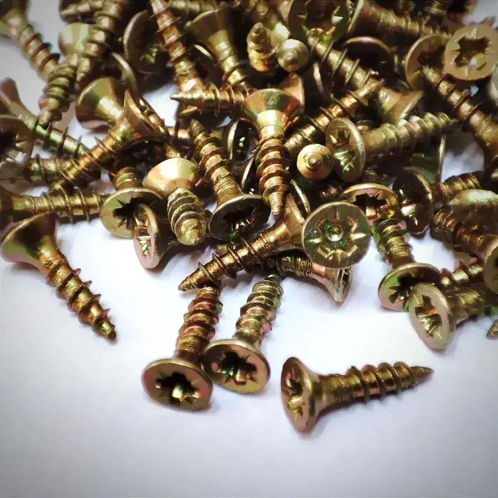 Шуруп - саморез 2,5*10мм (цвет - желтый цинк) - 50 штук - шлиц Pz-1