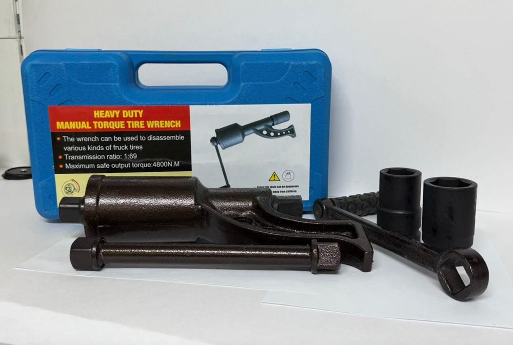 Гайковерт ручной грузовой, мясорубка, с редуктором, c головками на 33, и 27 мм, механический - для ГАЗели (1 шт. / комплект)