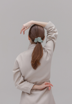 Резинка сатиновая для волос Luxberry в ассортименте