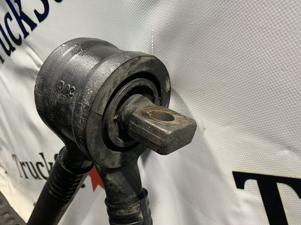 Тяга реактивная V-образная 2023г