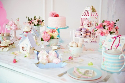 Alice is one (video)