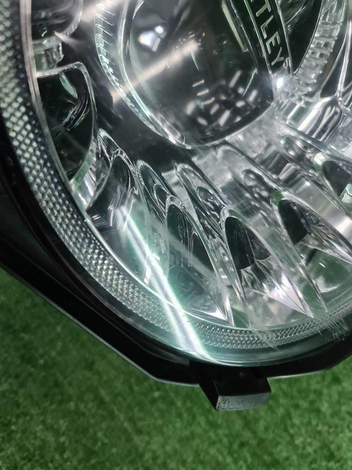 Фара правая Bentley Mulsanne (2016-2020) LED