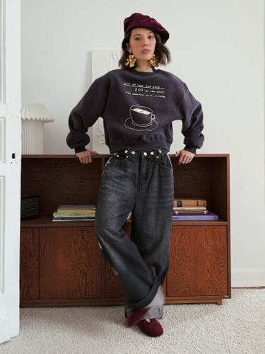 Укороченный синий свитшот с принтом