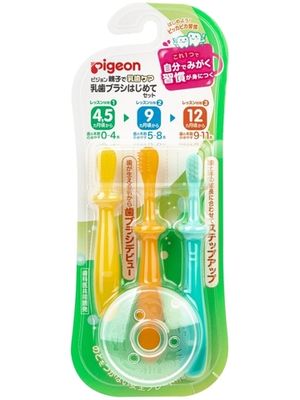 PIGEON Набор зубных щеток для детей от 4,5 до 18 месяцев 3 штуки