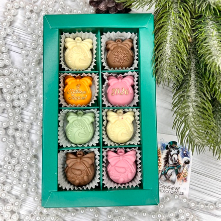 Шоколадный набор "С Новым Годом. Шары 2026": 8 конфет ручной работы