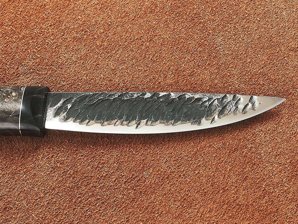 Якутский нож "Амга", сталь Х12МФ, рукоять пепельная стабилизированная карельская береза / акрил рубин