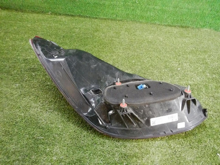 Фонарь правый Mercedes C w205 (2018-2023) LED