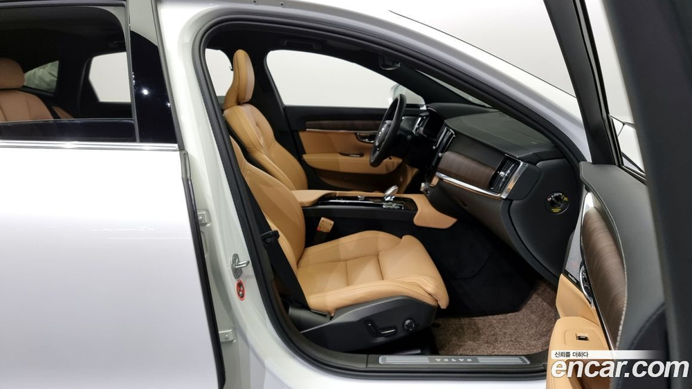 Volvo S90 B6 AWD Ultimate Bright (12.2022)