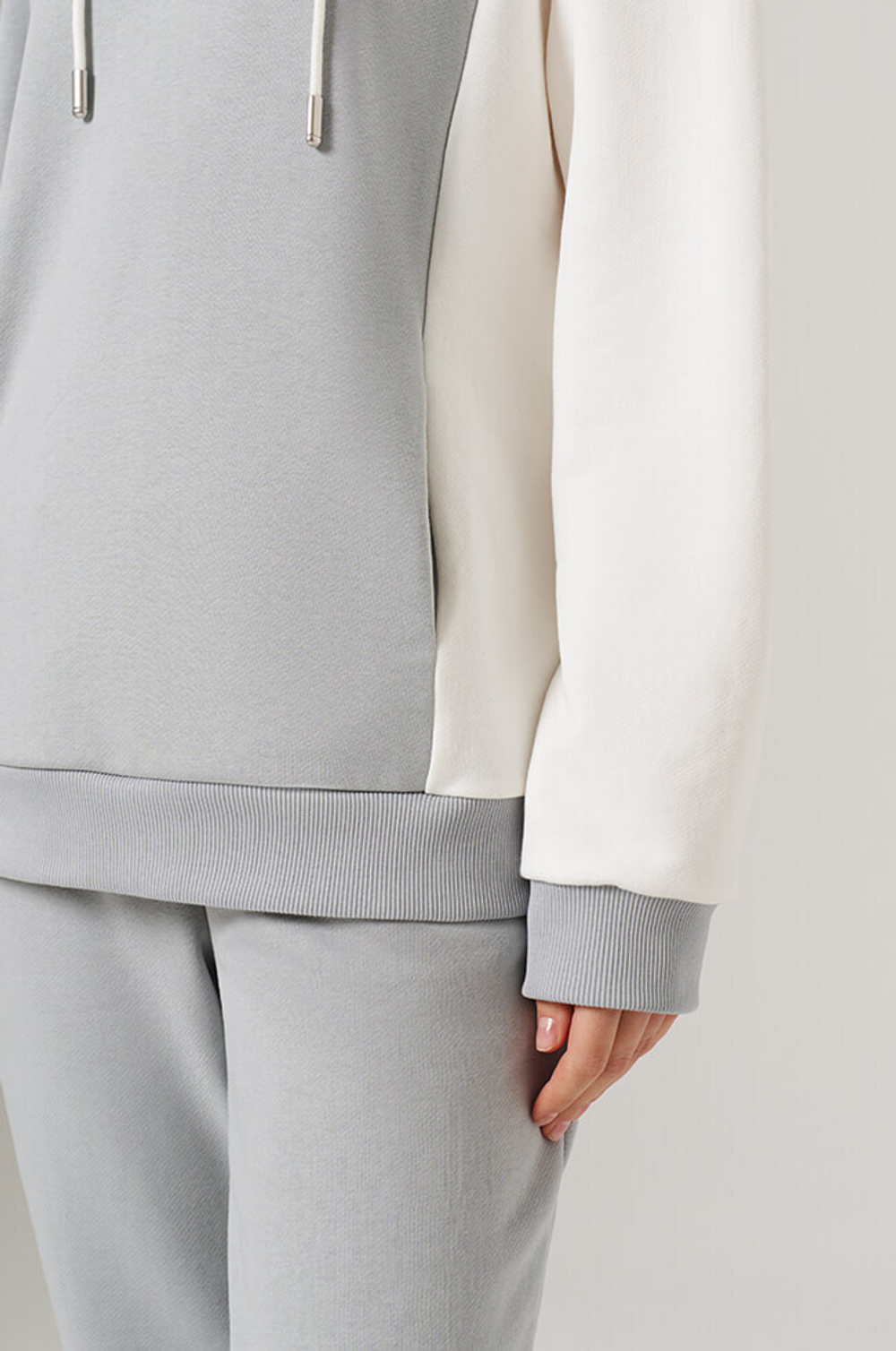 23151 Худи женский (серый / молочный)