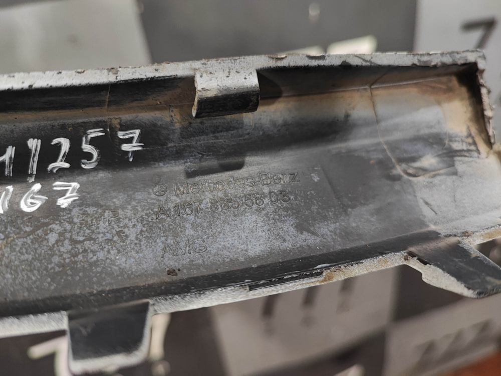 Накладка переднего бампера правая Mercedes GLE (V167) 18-нв Б/У Оригинал A1678855803