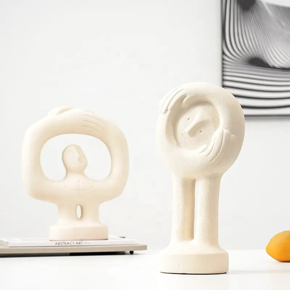 Статуэтка Embracing ornament