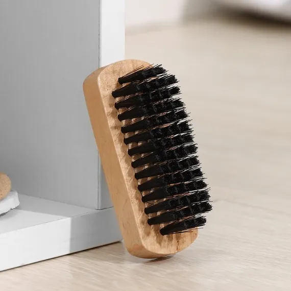 Щётка для одежды и обуви, 8,3×3,5×2,5 см, искусственная щетина