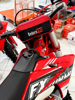 Сумка на руль цвет КРАСНЫЙ