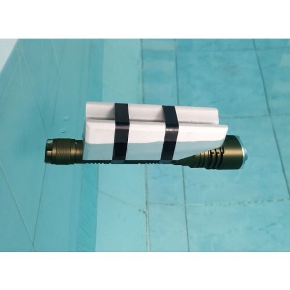 Компенсатор плавучести фонаря DELFiN на подводное ружье XL