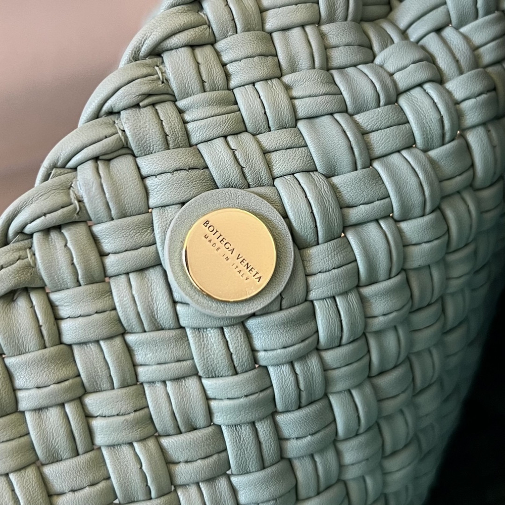 Bottega Veneta Tosca Shoulder Bag