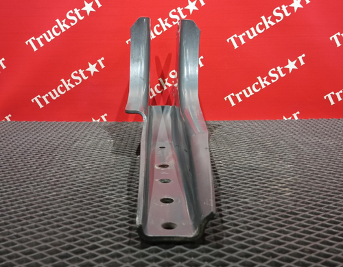 Кронштейн кабины правый