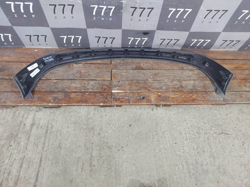 Накладка крышки багажника Exeed LX 19-нв Б/У Оригинал 609000273AADQJ