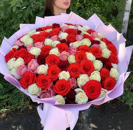 Букет из 101 розы микс
