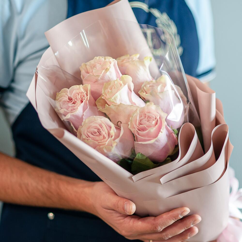 Букет из нежных розовых роз Эквадор