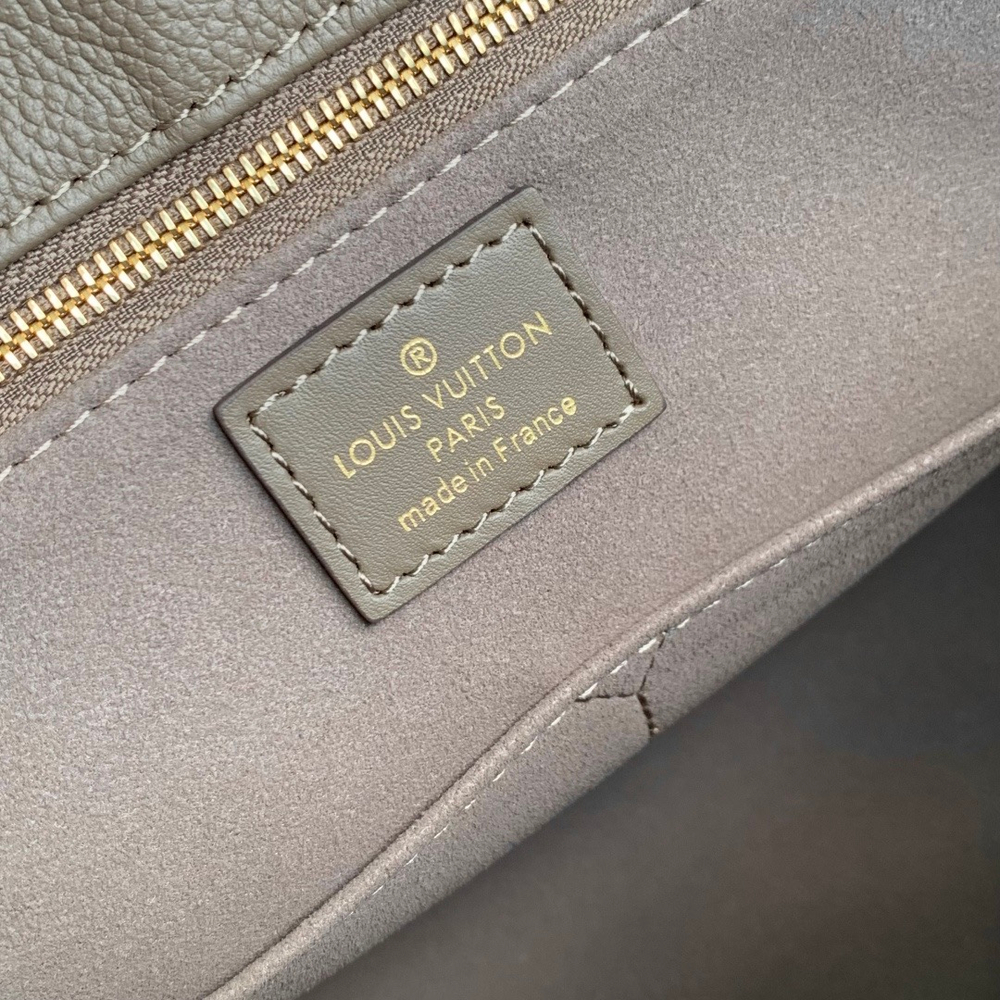 Louis Vuitton OnTheGo MM